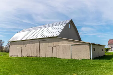 Exterior - 3947 Spicer Rd, Caledonia, OH 43314 photo 6 of 13