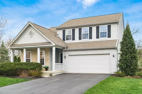 2065 Autumn Wind Dr, Grove City, OH 43123