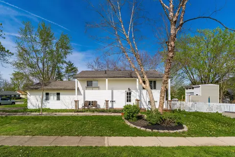 1706 Kinross Ln, Galloway, OH 43119