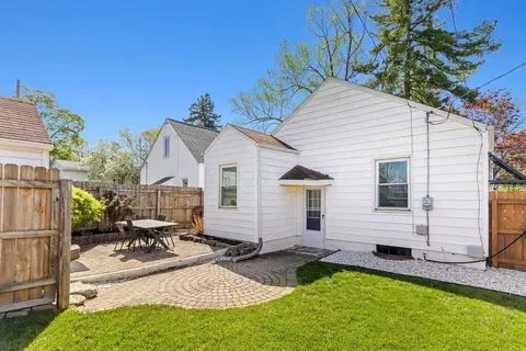 Exterior - 392 E Beechwold Blvd, Columbus, OH 43214 photo 5 of 5
