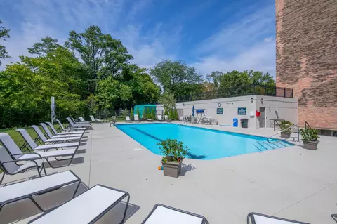 1000 Urlin Ave #520, Columbus, OH 43212