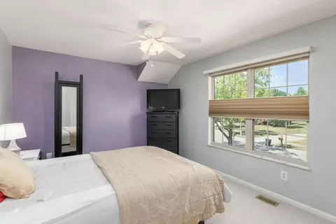 Bedroom - 7814 Craindow Ct, Dublin, OH 43017 photo 6 of 8