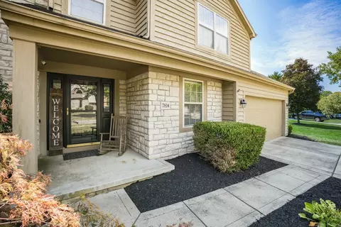 Exterior - 7814 Craindow Ct, Dublin, OH 43017 photo 5 of 15