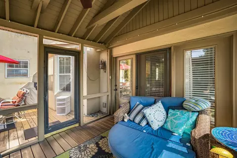 Exterior - 7814 Craindow Ct, Dublin, OH 43017 photo 7 of 15