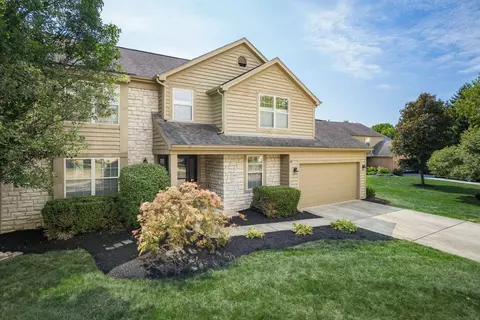 Exterior - 7814 Craindow Ct, Dublin, OH 43017 photo 3 of 15