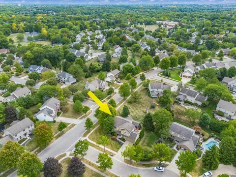 View/Area - 7814 Craindow Ct, Dublin, OH 43017 photo 6 of 12
