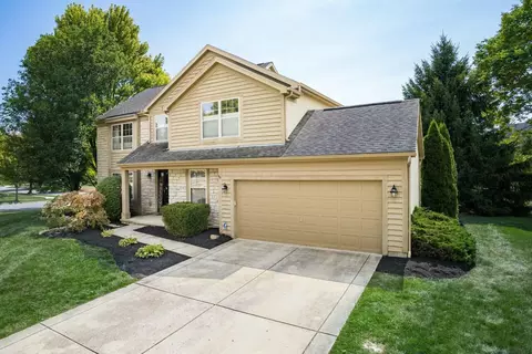 Exterior - 7814 Craindow Ct, Dublin, OH 43017 photo 2 of 15