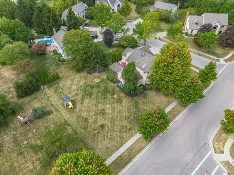 View/Area - 7814 Craindow Ct, Dublin, OH 43017 photo 9 of 12