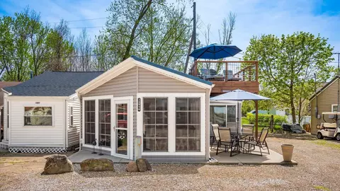 13999 Custers Point Rd NE, Thornville, OH 43076