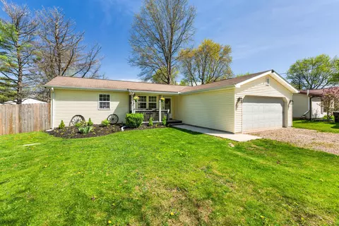 421 Douglas St, Cardington, OH 43315