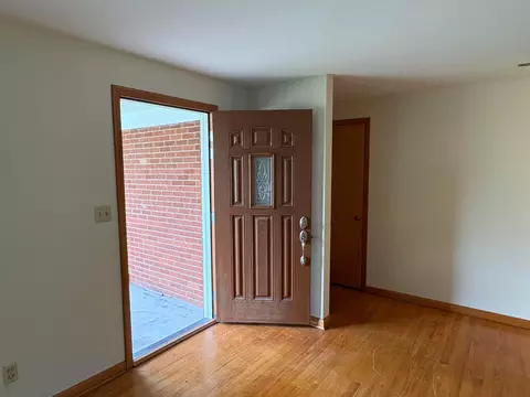 2440 Ross Ln, Springfield, OH 45502 photo 4