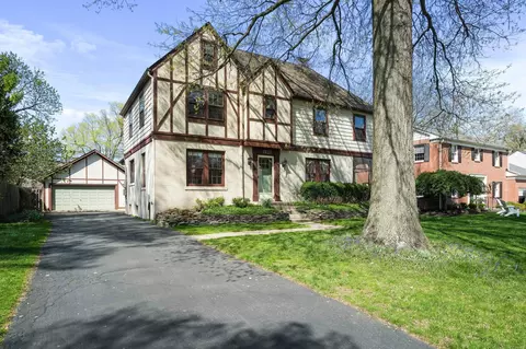 1522 Essex Rd, Columbus, OH 43221