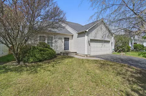 1111 Harley Run Dr, Blacklick, OH 43004