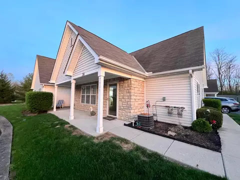 7931 Meadowlark Ln S, Reynoldsburg, OH 43068