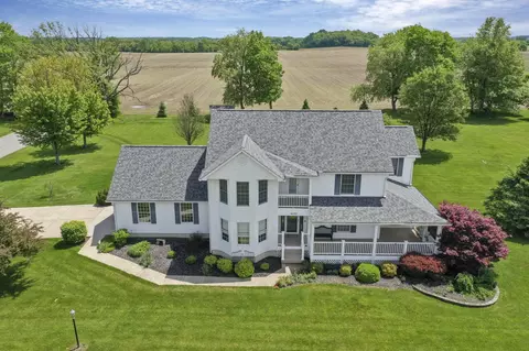 4690 Arrowhead Dr NW, Carroll, OH 43112
