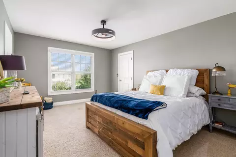 Bedroom - 2383 Dauer Ct, Powell, OH 43065 photo 6 of 7