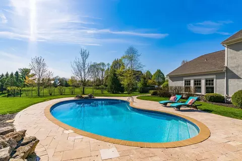 Exterior - 2383 Dauer Ct, Powell, OH 43065 photo 7 of 12