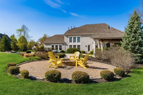 Exterior - 2383 Dauer Ct, Powell, OH 43065 photo 10 of 12