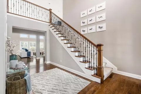 Entry Way - 2383 Dauer Ct, Powell, OH 43065 photo 2 of 5