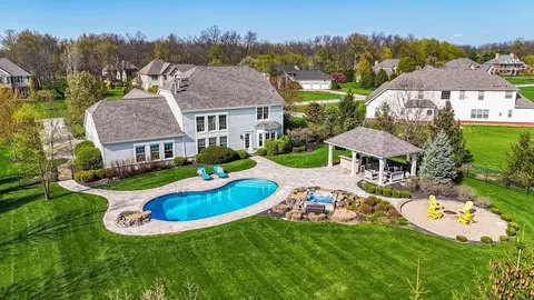 View/Area - 2383 Dauer Ct, Powell, OH 43065 photo 1 of 4