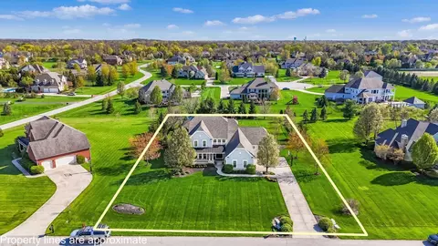 View/Area - 2383 Dauer Ct, Powell, OH 43065 photo 2 of 4
