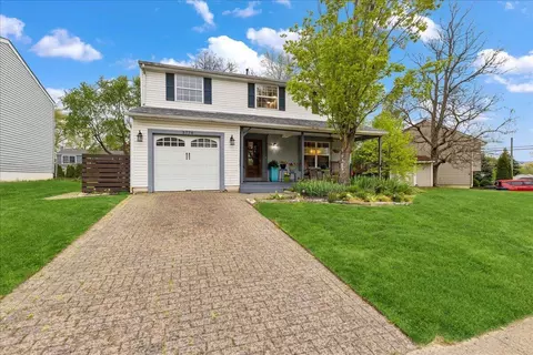 3776 Farm Brook Ln, Columbus, OH 43204