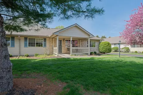 246 Pioneer Cir, Pickerington, OH 43147