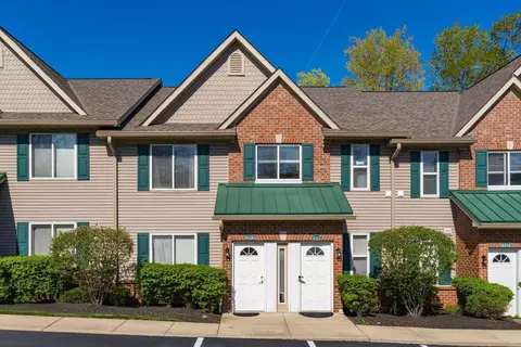 6326 Edgecreek Ln, Columbus, OH 43231