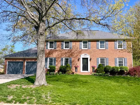 1042 Circle On The Grn, Columbus, OH 43235