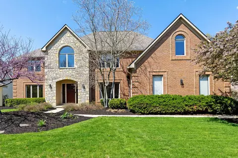 654 Crossing Crk S, Columbus, OH 43230