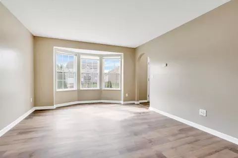 Living - 577 Stable St, Pataskala, OH 43062 photo 8 of 12