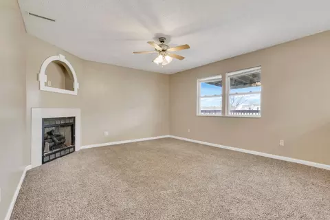 Living - 577 Stable St, Pataskala, OH 43062 photo 1 of 12