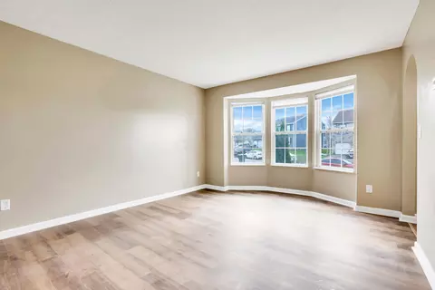 Living - 577 Stable St, Pataskala, OH 43062 photo 7 of 12