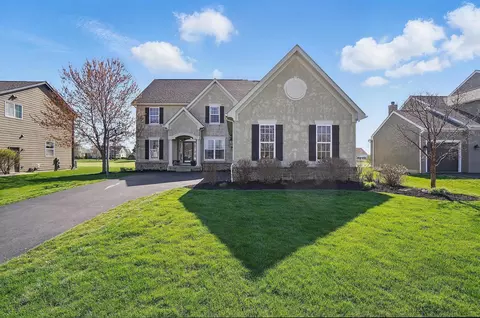 237 Kitdare Dr, Delaware, OH 43015