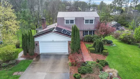 6 Coventry Ln, Athens, OH 45701 photo 3