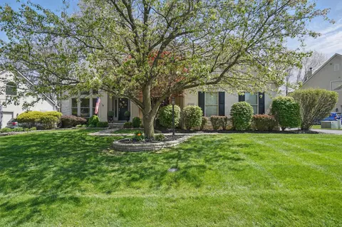 2568 Aikin Cir, Lewis Center, OH 43035