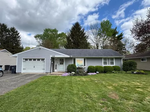 248 Iroquois Park Pl, Gahanna, OH 43230