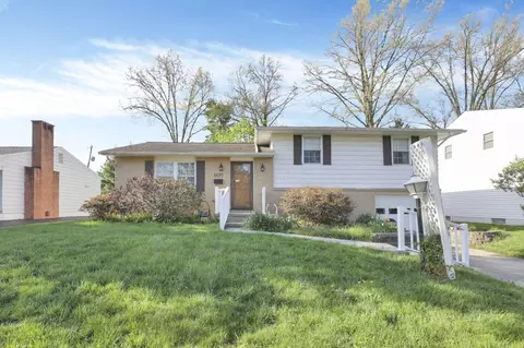 6693 Red Coach Ln, Reynoldsburg, OH 43068