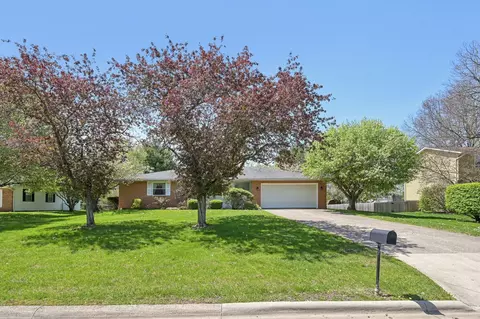 431 Pickering Dr, Pickerington, OH 43147