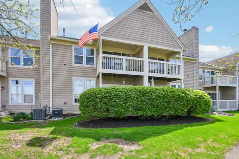 3572 Fishinger Mill Dr, Hilliard, OH 43026