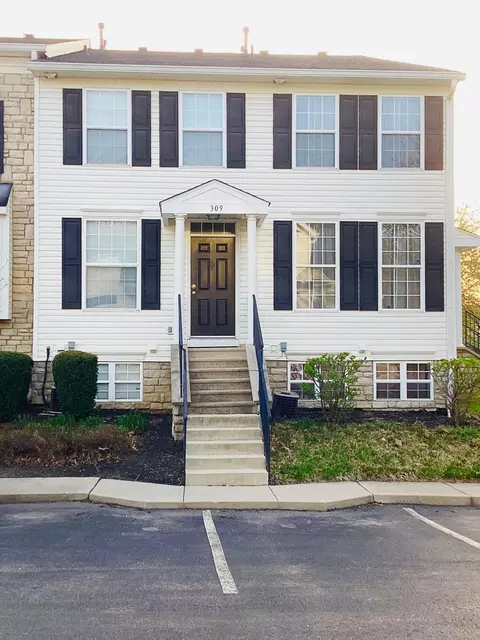 309 Preswicke Ml, Blacklick, OH 43004