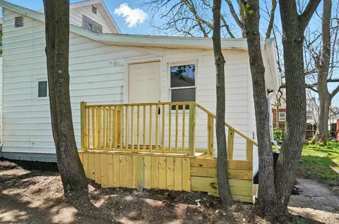 Exterior - 720 W Columbia St, Springfield, OH 45504 photo 6 of 6