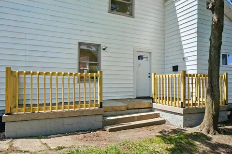 Exterior - 720 W Columbia St, Springfield, OH 45504 photo 2 of 6