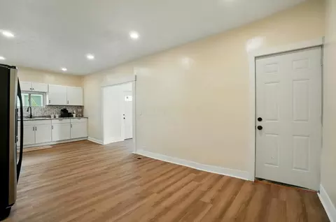 Entry Way - 720 W Columbia St, Springfield, OH 45504 photo 3 of 3