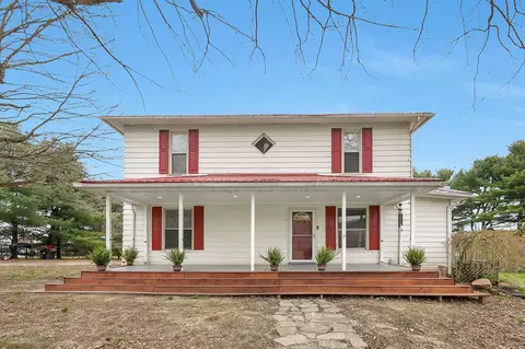 9962 Weaver Rd, Utica, OH 43080