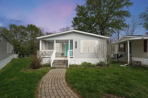 7320 Partridge Dr, Dublin, OH 43016