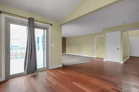 1860 Seasprite Dr, Galloway, OH 43119 photo 7