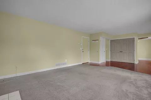 1860 Seasprite Dr, Galloway, OH 43119 photo 9
