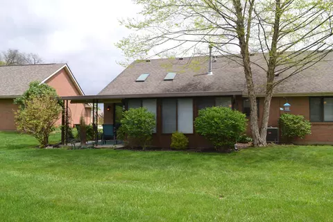 Exterior - 5617 Calais Dr, Springfield, OH 45503 photo 9 of 9