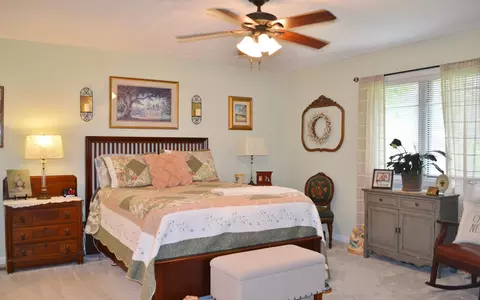 Bedroom - 5617 Calais Dr, Springfield, OH 45503 photo 1 of 10